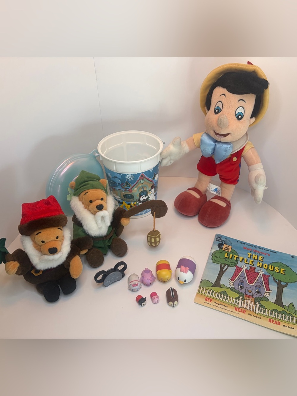 Disney Pinocchio Plush with Multicolor Tsum Tsum Figures and Playset Pieces